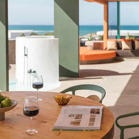 Canaryislandshost I Cauce Famara