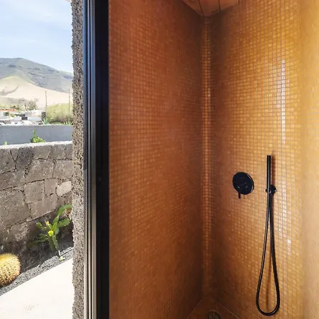Canaryislandshost I Cauce Willa *