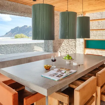 Canaryislandshost I Cauce Willa Famara
